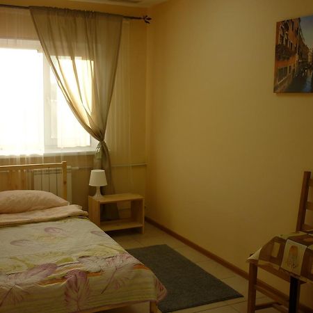 Motel Roza Vetrov ออมสค์ ภายนอก รูปภาพ